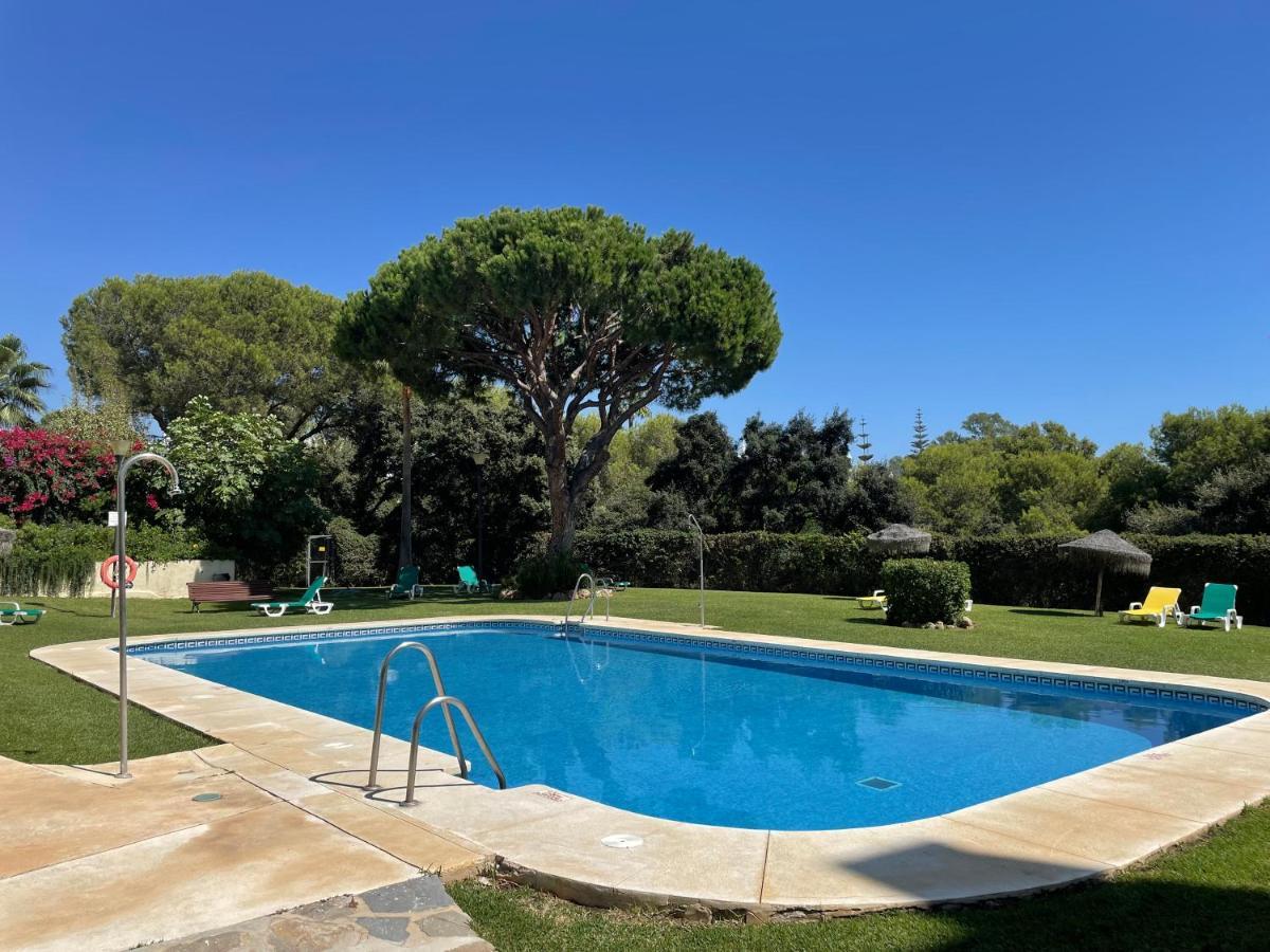 Beautiful Holiday Apartment 2 Bedroom Beach And Pool Malaga Marbella Calahonda Royale Mijas Costa Spain Ngoại thất bức ảnh
